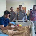 Kapolresta Pati Besuk Korban Kerusuhan Aksi 13 Agustus di RSUD Soewondo