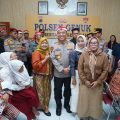 Alumni Akpol 90 Lanjutkan Bakti Sosial di Genuk, Wakapolri Sapa Anak-Anak dengan Humanis