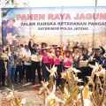 Brimob Jateng Panen 8 Ton Jagung Di Kendal, Wujud Dukungan Terhadap Program Ketahanan Pangan Nasional